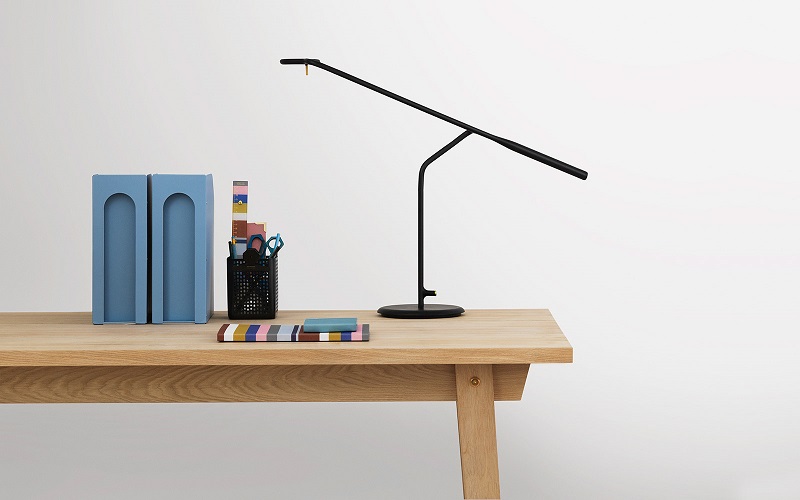 Flow Table Lamp