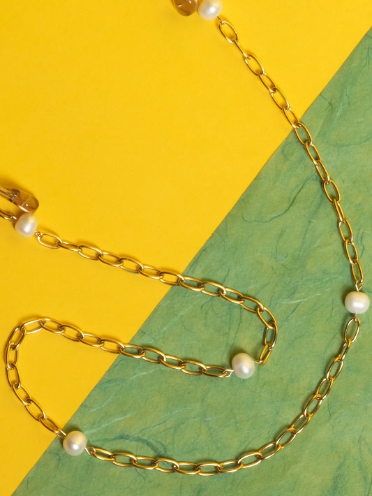 Busy Babe, Glasses Chain