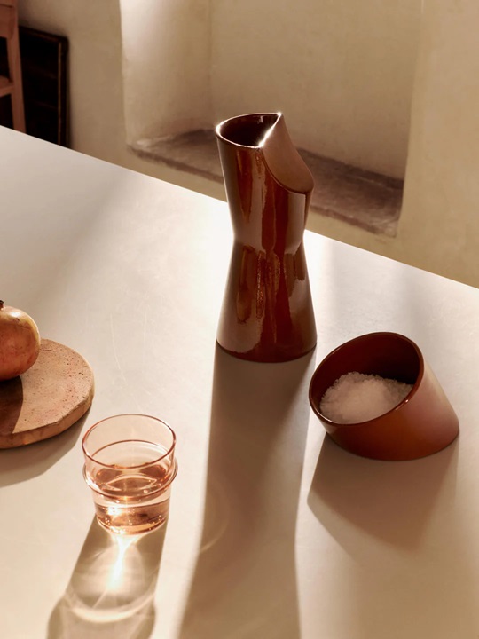 Sola Jug