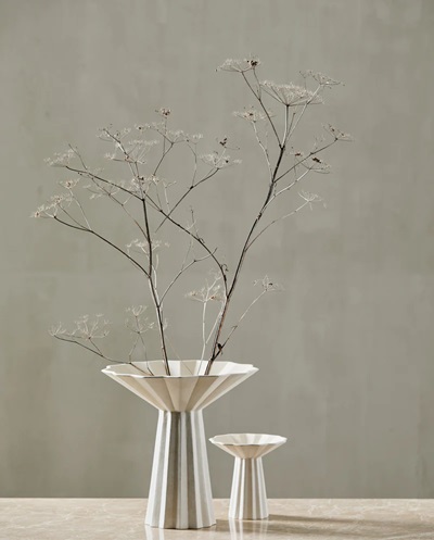Minu Vase