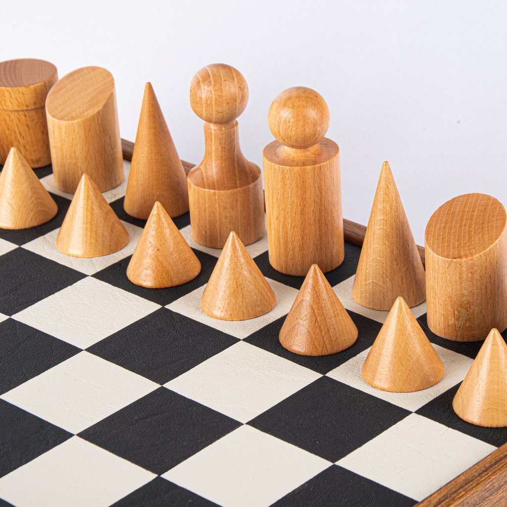 Bauhaus Style Chess Set 40x40cm